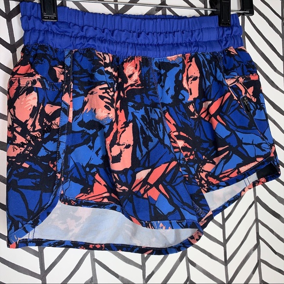 lululemon athletica Pants - Lululemon tracker shorts IV paint harbor blue 4